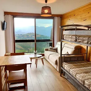 appartement-avec-balcon-au-pied-des-pistes-de-ski.hotels-rhonealpes.com/